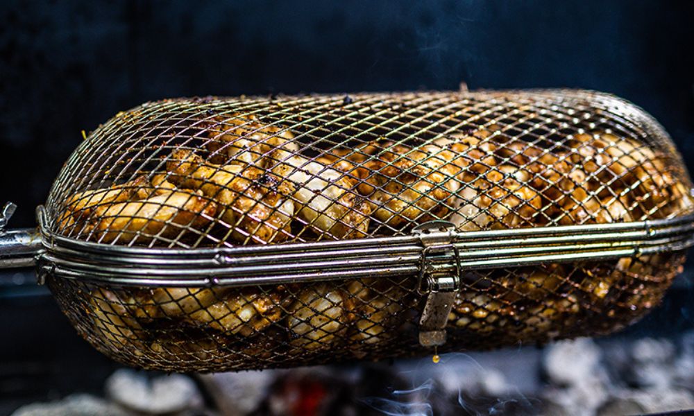 Basket Cage with chicken nibbles Basket Cage with chicken nibbles